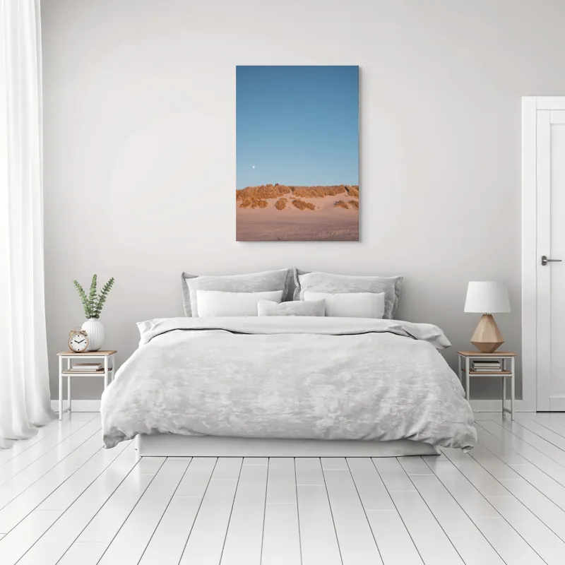 Tablou Canvas, "Dune de nisip sub clar de lună", Lună, Dune, Cer, Nisip, Orizont, Vegetație, Apus, Tranquilitate, 70 x 100 cm – poza 3