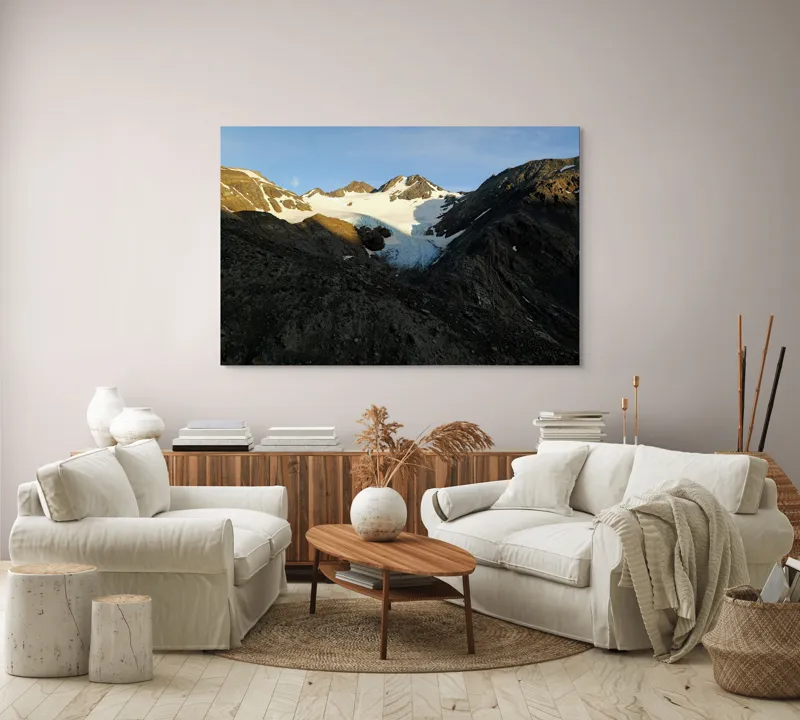 Tablou Canvas, "Măreția muntelui sub cer senin", Munte, Zăpadă, Ghețar, Umbre, Cer, Piatră, Vârfuri, Apus, 150 x 100 cm – poza 3