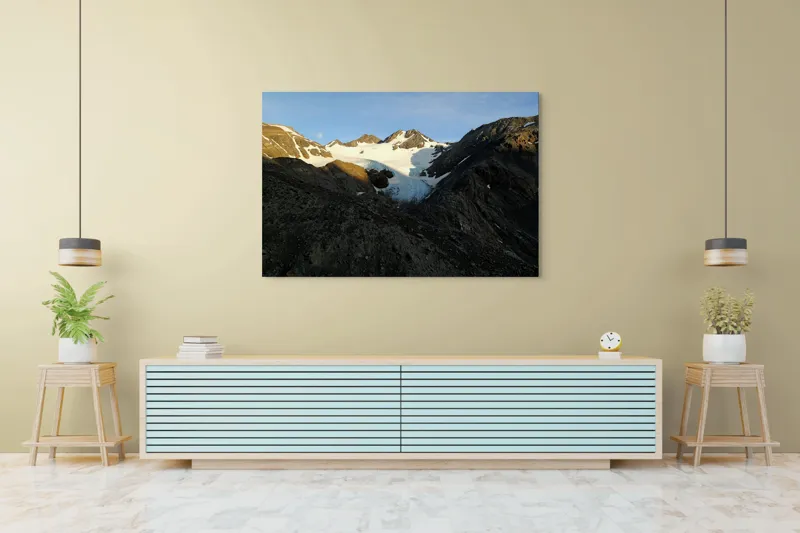 Tablou Canvas, "Măreția muntelui sub cer senin", Munte, Zăpadă, Ghețar, Umbre, Cer, Piatră, Vârfuri, Apus, 150 x 100 cm – poza 6
