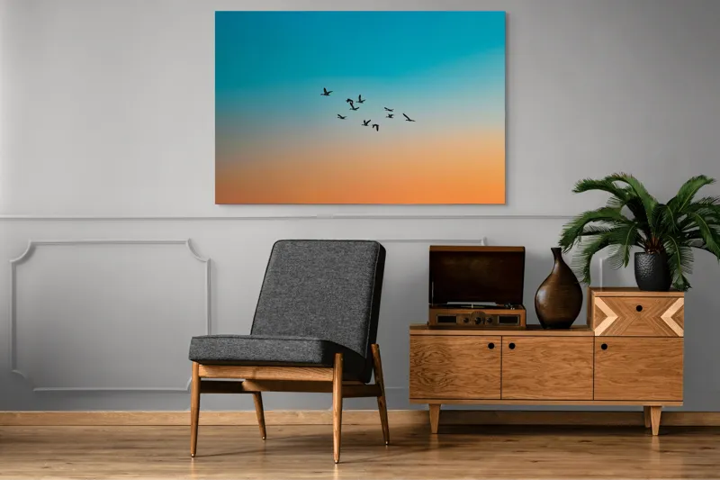 Tablou Canvas, "Zborul liniștit al înserării", Zbor, Păsări, Cer, Apus, Orizont, Culoare, Siluetă, Armonie, Natură, 150 x 100 cm – poza 8