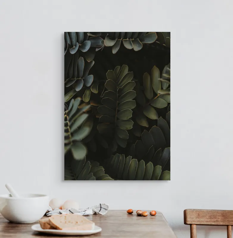 Tablou Canvas, "Misterul frunzișului întunecat verde pădure", Frunze, Verde, Textură, Natură, Umbre, Detalii, Vegetație, 50 x 70 cm – poza 3