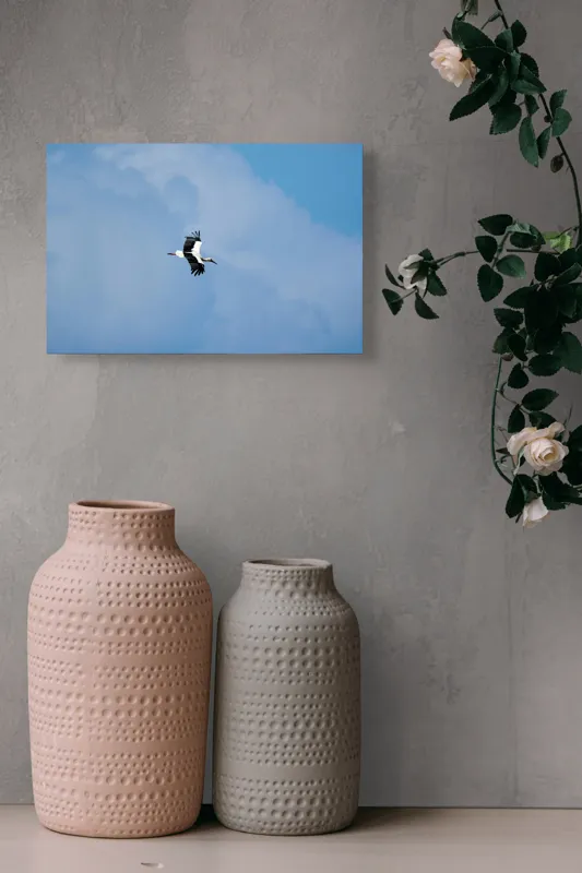 Tablou Canvas, "Zborul elegant al berzei albe", Pasăre, Zbor, Cer, Nori, Libertate, Natural, Grandoare, Frumusețe, Aripi, Albastru, 39 x 26 cm – poza 4