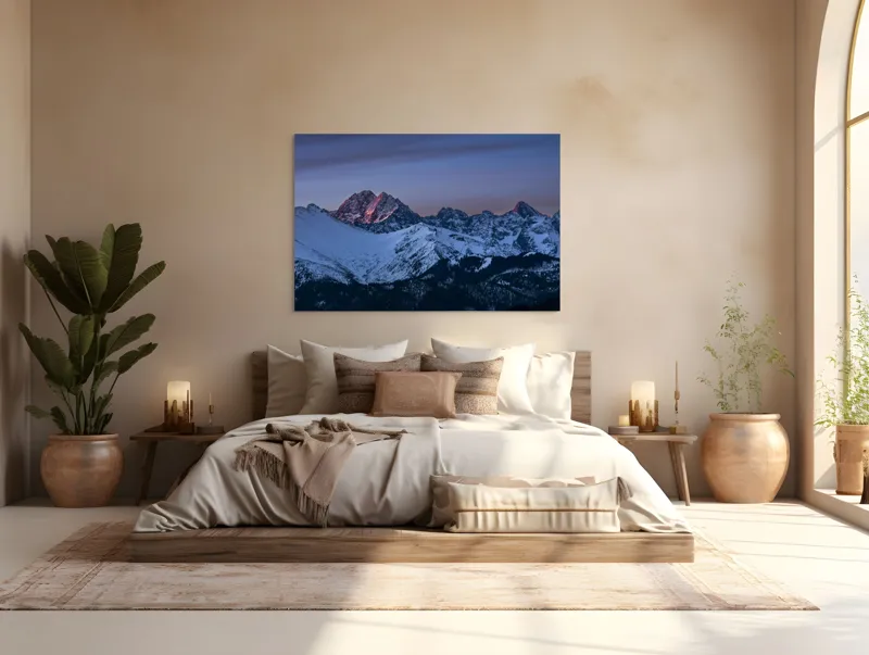 Tablou Canvas, "Splendoarea apusului în munții înzăpeziți", Montană, Zăpadă, Apus, Vârfuri, Roz, Albastru, Serenitate, Frumusețe, Natură, Liniște, 150 x 100 cm – poza 4
