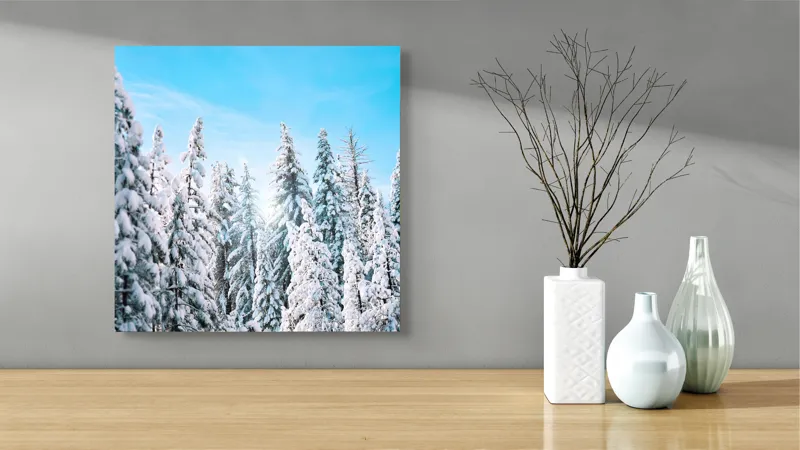 Tablou Canvas, "Farmecul iernii în pădurea înzăpezită", Zăpadă, Copaci, Cer, Iarnă, Albastru, Natură, Lumină, Pădure, 50 x 50 cm – poza 3