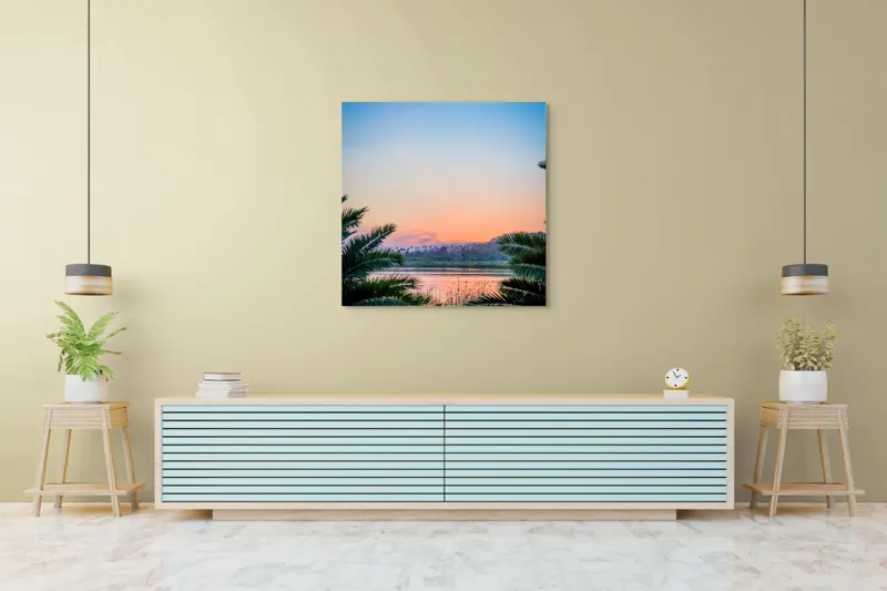 Tablou Canvas, "Paradisiaca apus peste râu și palmieri", Cer, Apus, Apă, Palmieri, Reflectare, Peisaj, Culori, Serenitate, Natură, Frumusețe, Liniște, Vegetație, 100 x 100 cm – poza 5
