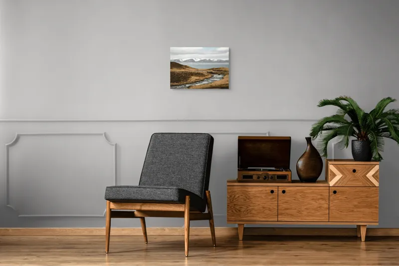 Tablou Canvas, "Râu printre dealuri sub munți înzăpeziți", Râu, Munți, Zăpadă, Cer, Norii, Peisaj, Dealuri, Apă, Natură, 54 x 39 cm – poza 7