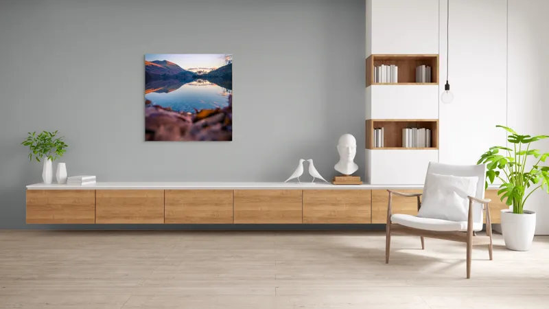 Tablou Canvas, "Reflecții ale serii liniștite", Reflecție, Tranquilitate, Apus, Natură, Seninătate, Peisaj, Coline, Reflexie, Cer, Frunziș, 100 x 100 cm – poza 8