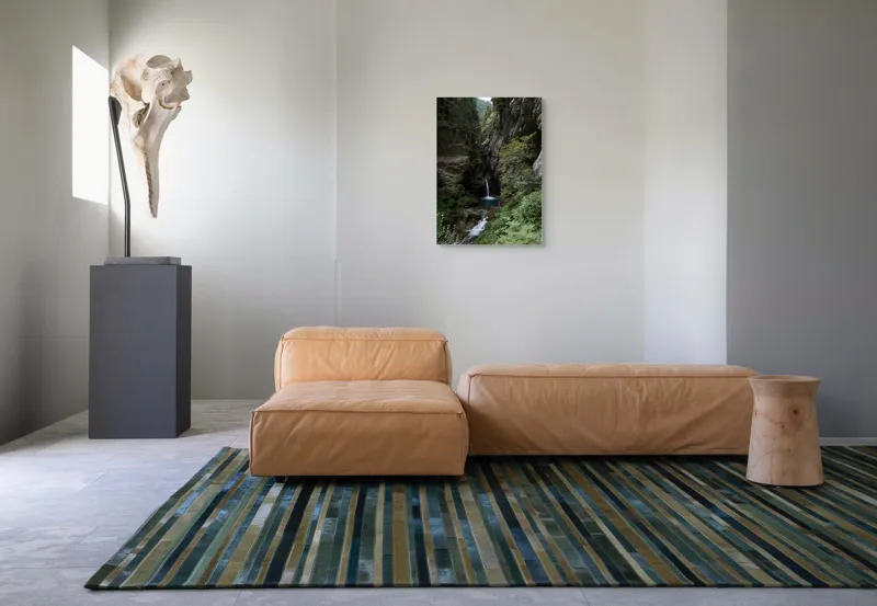 Tablou Canvas, "Cascadă ascunsă în inima pădurii", Cascadă, Pădure, Roci, Vegetație, Apă, Natură, Peisaj, Sălbatic, Scenic, Răcoare, 50 x 70 cm – poza 7