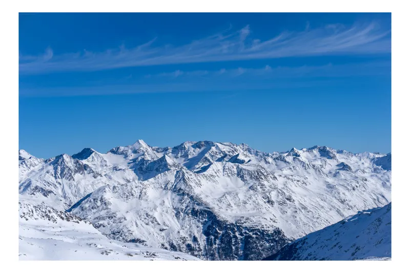 Tablou Canvas, "Lanțul Munților Îmbrăcat în Alb Alpin", Majestic, Wintery, Serene, Pristine, Expansive, Towering, Snow-Capped, Horizon, 90 x 50 cm