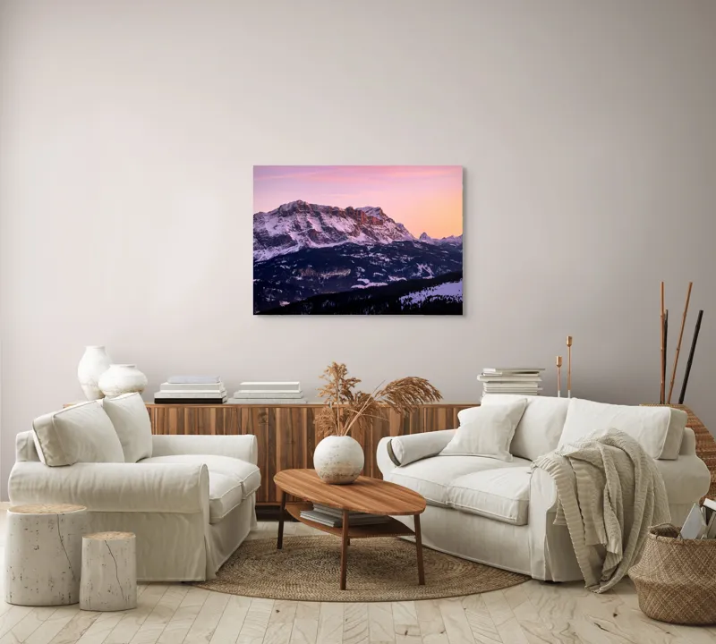 Tablou Canvas, "Munți ferecați în aurora dimineții", Munte, Apus, Ninsoare, Cer, Vârfuri, Peisaj, Tranquilitate, Roz, Violet, Natura, 100 x 70 cm – poza 3