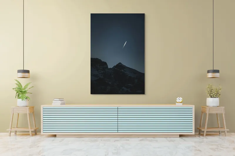 Tablou Canvas, "Stea căzătoare deasupra munților întunecați", Munți, Siluetă, Cer, Noapte, Lumină, Stea, Mister, Tainic, 100 x 150 cm – poza 4