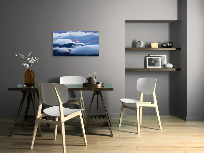 Tablou Canvas, "Norii dansează peste munți alpini", Nori, Munte, Cer, Răsărit, Lumină, Peisaj, Vârf, Ceață, 90 x 50 cm – poza 3