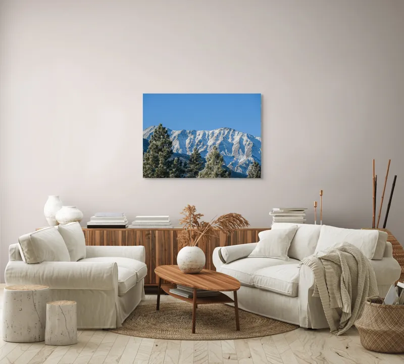 Tablou Canvas, "Munți înzăpeziți sub cer senin", Pini, Munte, Zăpadă, Cer, Albastru, 100 x 70 cm – poza 3