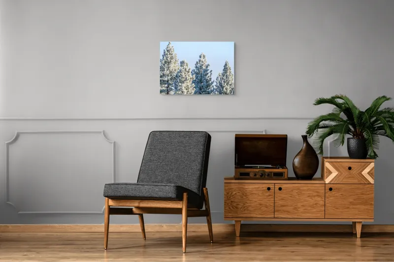Tablou Canvas, "Brazi învelişi în zăpadă strălucitoare", Iarnă, Brazi, Zăpadă, Cer, Natură, 70 x 50 cm – poza 4