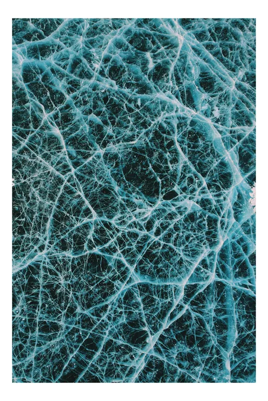 Tablou Canvas, "Freamătul Gheții în Adâncuri Albastre", Înghețat, Fracturi, Albastru, Textură, Mister, Cristal, Rece, Natură, Abstract, 50 x 90 cm