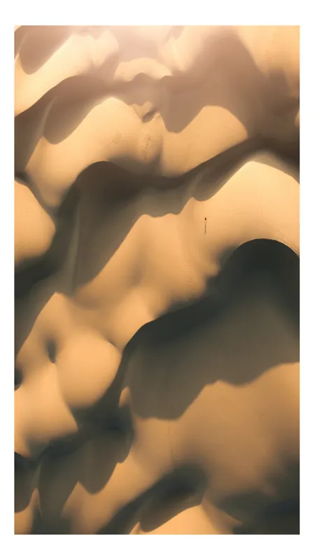 Tablou Canvas, "Umbrele dunei în amurgul nisipurilor", Valuri, Dune, Lumină, Umbre, Sărutări, Pustiu, Peisaj, Aur, Singurătate, Eternitate, 100 x 150 cm