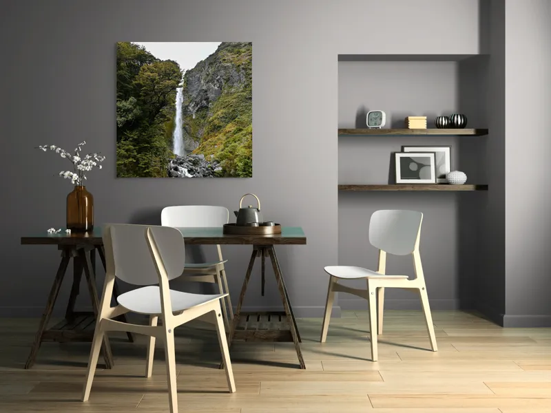 Tablou Canvas, "Cascada în mijlocul naturii sălbatice", Cascadă, Pădure, Stânci, Verdeață, Râu, Cer, Natură, Relaxează, Pitoresc, Munte, 100 x 100 cm – poza 6