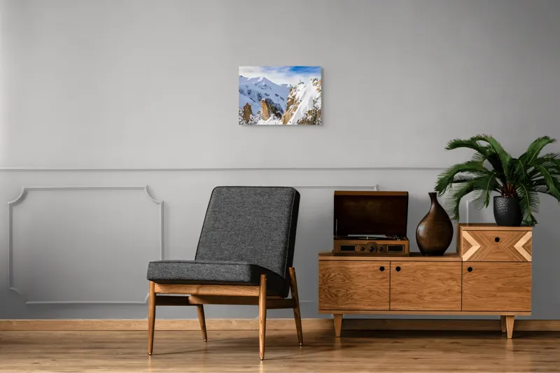 Tablou Canvas, "Explorator solitar pe culmi alpine", Zăpadă, Vârfuri, Stânci, Cer, Alpinist, Aventură, Iarnă, Măreție, Natură, Peisaj., 54 x 39 cm – poza 7