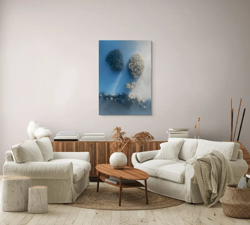 Tablou Canvas, "Dansul umbrei în zăpadă albăstruie", Mister, Natură, Iarnă, Pădure, Zăpadă, Lumină, Umbră, Înălțime, Contrast, Tăcere, 70 x 100 cm – poza 4