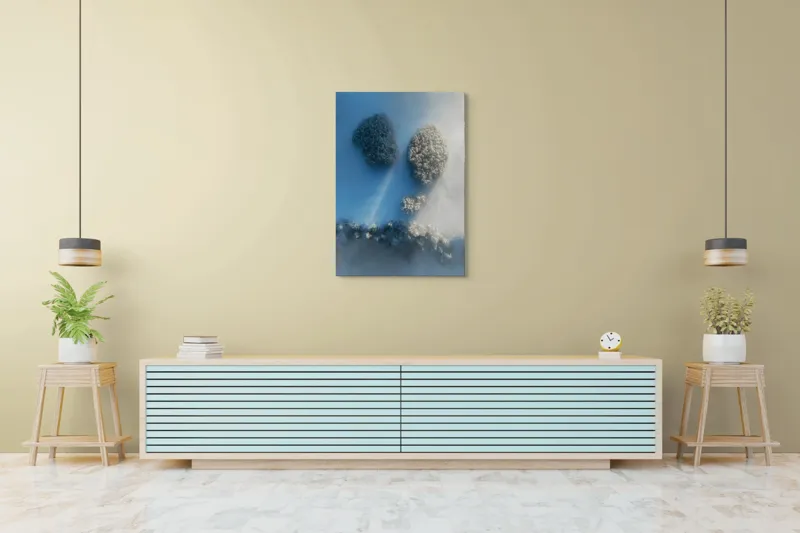 Tablou Canvas, "Dansul umbrei în zăpadă albăstruie", Mister, Natură, Iarnă, Pădure, Zăpadă, Lumină, Umbră, Înălțime, Contrast, Tăcere, 70 x 100 cm – poza 5