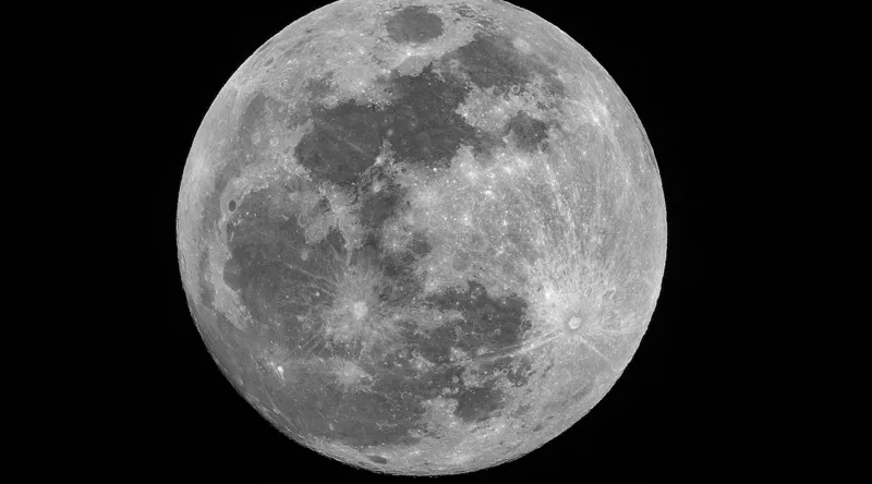 Tablou Canvas, "Luna plină strălucind în noapte", Mister, Luminozitate, Cratere, Sfericitate, Tăcere, Noapte, Spațiu, Liniște, 90 x 50 cm – poza 2