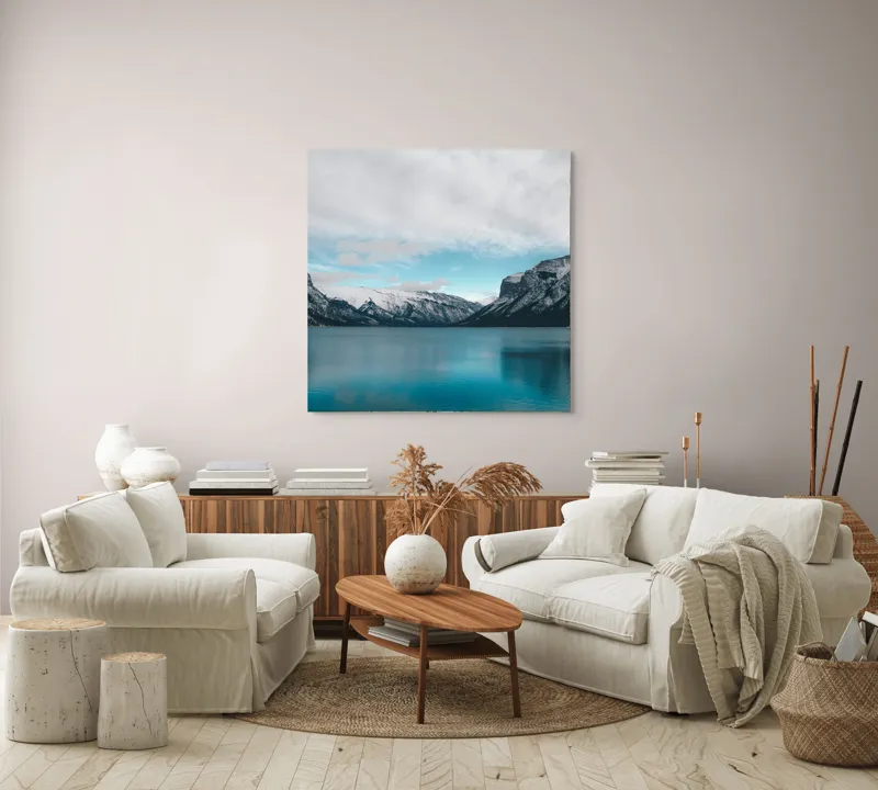 Tablou Canvas, "Muntele și lacul albastru polar", Lac, Munți, Zăpadă, Cer, Norii, Reflecție, Peisaj, Calm, Natură, Grandios, 100 x 100 cm – poza 3