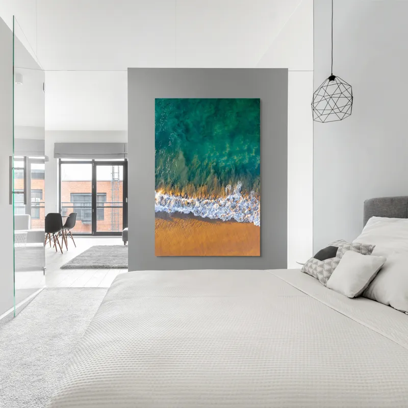 Tablou Canvas, "Valuri mângâind nisipul aurit", Albastru, Apă, Valuri, Nisip, Lumină, Textură, Natură, Ocean, Coastă, Relaxare, 100 x 150 cm – poza 5