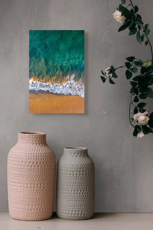 Tablou Canvas, "Valuri mângâind nisipul aurit", Albastru, Apă, Valuri, Nisip, Lumină, Textură, Natură, Ocean, Coastă, Relaxare, 26 x 39 cm – poza 6