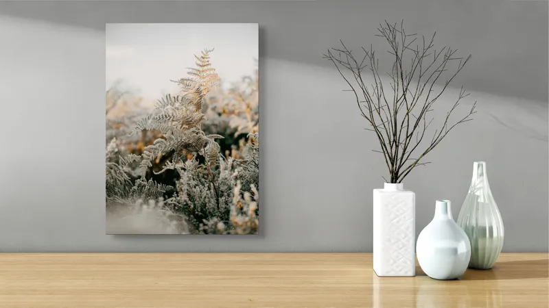 Tablou Canvas, "Frunza înghețată în zorii iernii", Freamăt, Fragilitate, Vitalitate, Îngheț, Serenitate, 39 x 54 cm – poza 4