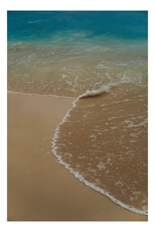 Tablou Canvas, "Valurile mării pe nisip fin", Valuri, Spumă, Nisip, Apă, Liniște, Albastru, Ocean, Coastă, 26 x 39 cm