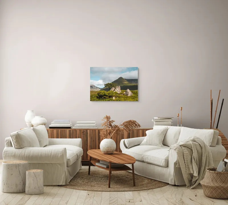 Tablou Canvas, "Armonia naturii sub cer senin", Coline, Rocă, Copac, Verdeață, Cer, Nori, Albastru, Natură, Tranquilitate, Peisaj, 70 x 50 cm – poza 6