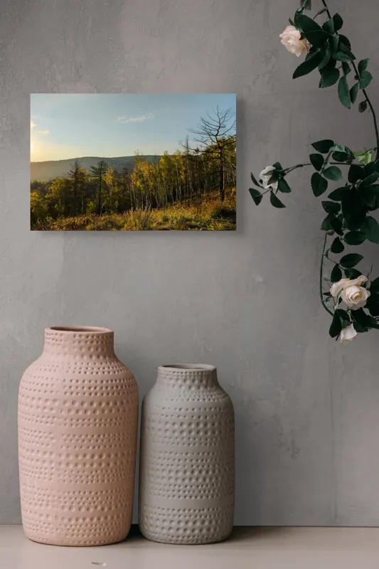 Tablou Canvas, "Apusul soarelui peste pădurea liniștită", Apus, Pădure, Toamnă, Lumină, Cer, Armonie, Natură, Dealuri, Culoare, Timp., 39 x 26 cm – poza 4