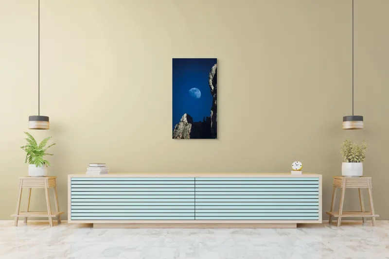 Tablou Canvas, "Luna și stâncile îmbrățișând cerul", Lună, Cer, Piatră, Stâncă, Noapte, Mister, Frumusețe, Natură, 50 x 90 cm – poza 6