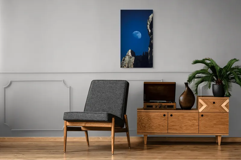 Tablou Canvas, "Luna și stâncile îmbrățișând cerul", Lună, Cer, Piatră, Stâncă, Noapte, Mister, Frumusețe, Natură, 50 x 90 cm – poza 8