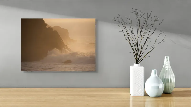 Tablou Canvas, "Valuri și stânci la apus", Apus, Stânci, Valuri, Ceață, Ocean, Lumină, Aurie, Peisaj, Natură, Calm., 54 x 39 cm – poza 3