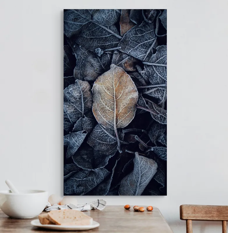 Tablou Canvas, "Ultima suflare a toamnei înghețate", Gheață, Frunze, Toamnă, Natură, Textură, Contrast, Rece, Detaliu, 50 x 90 cm – poza 3