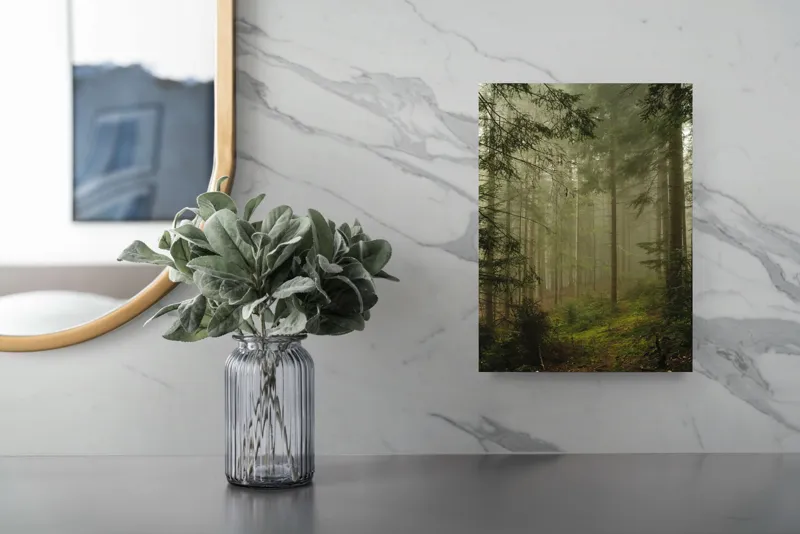 Tablou Canvas, "Misterul pădurii învăluită în ceață", Copaci, Ceață, Pădure, Verdeață, Mister, Liniște, Natură, Umbre, Misticism, Vegetație, 26 x 39 cm – poza 4