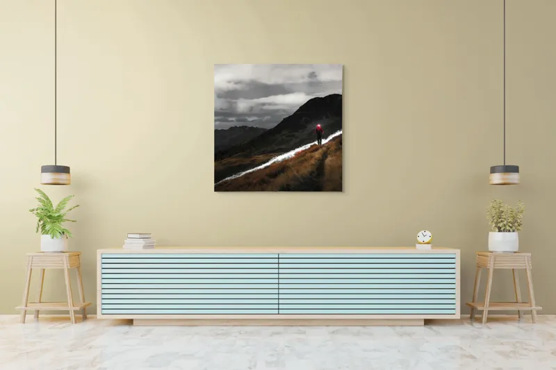 Tablou Canvas, "Pribegind sub cerul înstelat", Nor, Culoare, Drumeț, Lumină, Munte, Noapte, Peisaj, Umbre, 100 x 100 cm – poza 5