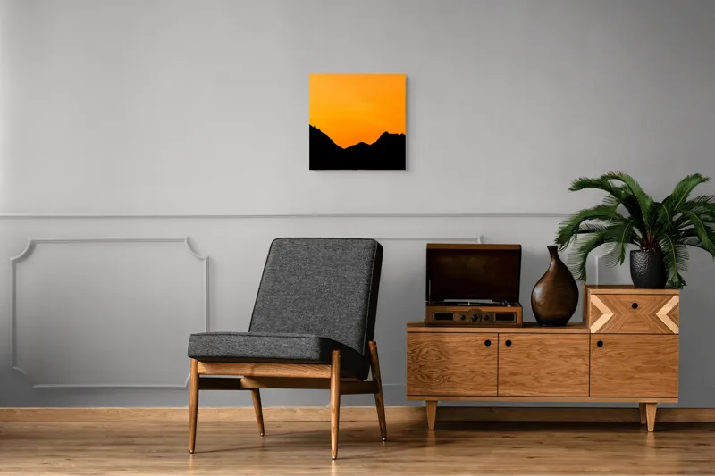 Tablou Canvas, "Vârfuri muntoase în amurg auriu", Apus, Siluetă, Munte, Cer, Portocaliu, Liniște, Orizont, Natură, 50 x 50 cm – poza 6