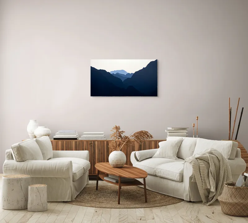 Tablou Canvas, "Umbre albastre între munți semeți", Munți, Siluete, Albastru, Orizont, Lumină, Răsărit, Calm, Mister, Natură, Vârfuri, 90 x 50 cm – poza 4