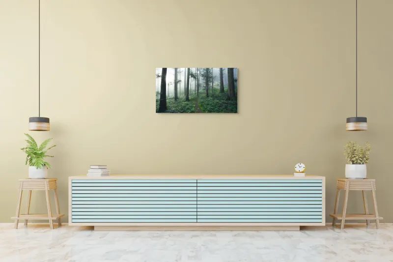 Tablou Canvas, "Cărare prin pădurea învăluită în ceață", Mister, Lumină, Verdeață, Cărare, Arbori, Pădure, Frunziș, Seninătate, Abur, Ploios, 90 x 50 cm – poza 5