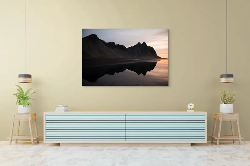 Tablou Canvas, "Munții reflectați în liniștea apei", Munți, Reflecție, Apus, Liniște, Peisaj, Natură, Siluete, 150 x 100 cm – poza 6