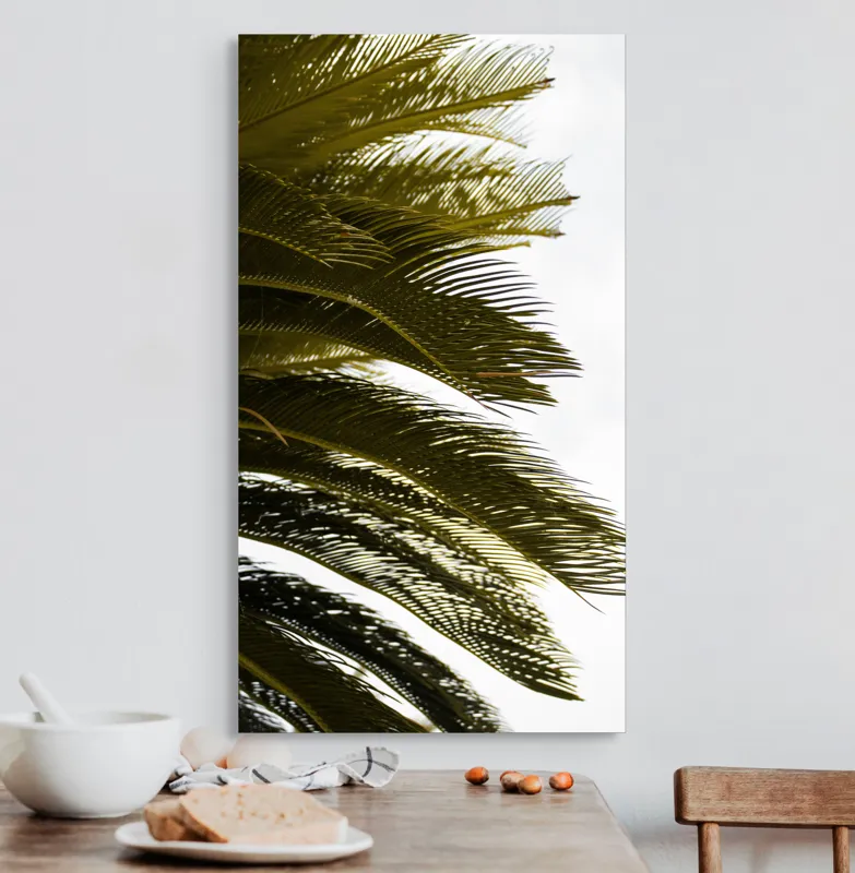 Tablou Canvas, "Frunze de palmier în vânt liniștit", Frunze, Palmier, Verde, Contrast, Textură, Cer, Lumină, Delicat., 50 x 90 cm – poza 3