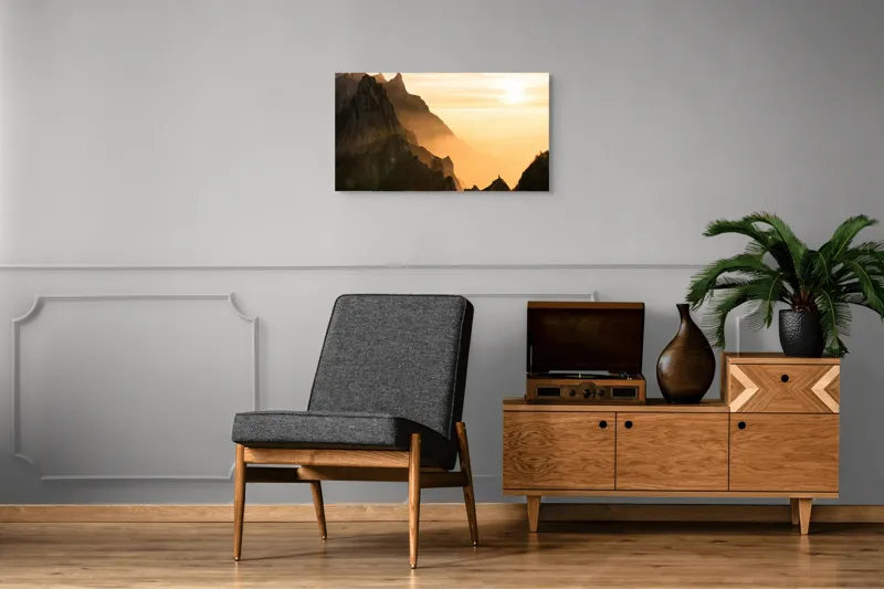 Tablou Canvas, "Lumina aurie peste crestele munților", Munte, Apus, Ceață, Lumină, Siluetă, 90 x 50 cm – poza 6