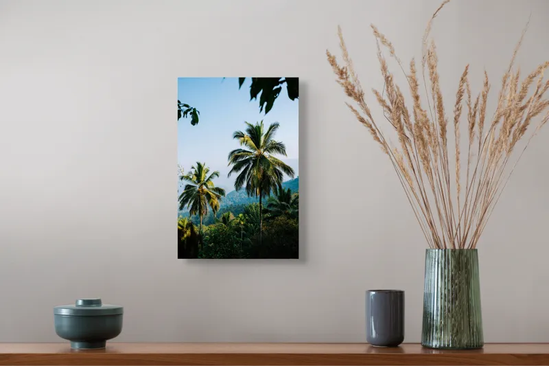 Tablou Canvas, "Palmieri sub cerul albastru tropical", Paliere, Palmieri, Peisaj, Pitoreasc, Plante, Priveliște, Paradis, Placiditate, Plinătate, Prospețime, 26 x 39 cm – poza 5