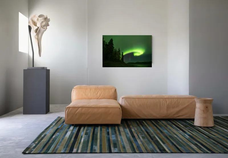 Tablou Canvas, "Aurora boreală deasupra pădurii misterioase", Luminiscență, Cer, Aurore, Noapte, Natură, Peisaj, Stele, Pădure, Lumină, Verde, 90 x 50 cm – poza 8