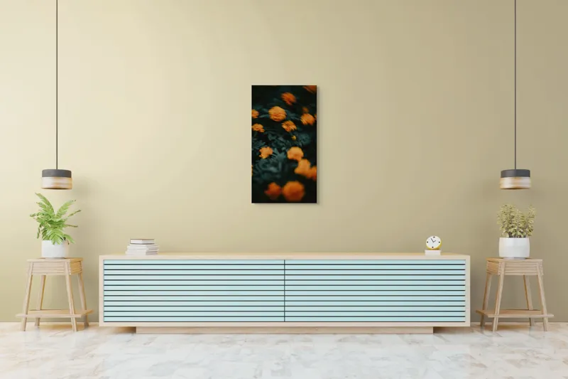 Tablou Canvas, "Dansul florilor portocalii în noapte", Flori, Portocalii, Neclare, Frunze, Întunecate, Contrast, Mișcare, Artă, Mister, Vitalitate, 50 x 90 cm – poza 6