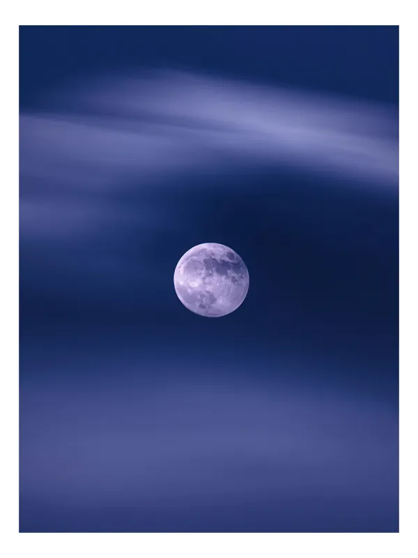 Tablou Canvas, "Luna într-o noapte senină", Luna, Cer, Noapte, Nori, Mister, Lumină, Calm, Vis, Magie, 50 x 90 cm