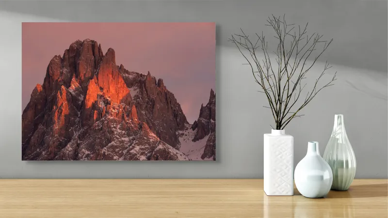 Tablou Canvas, "Strălucirea apusului pe vârfurile înzăpezite", Pico, Apus, Stâncă, Zăpadă, Strălucire, Cer, Munți, Asfințit, 70 x 50 cm – poza 3