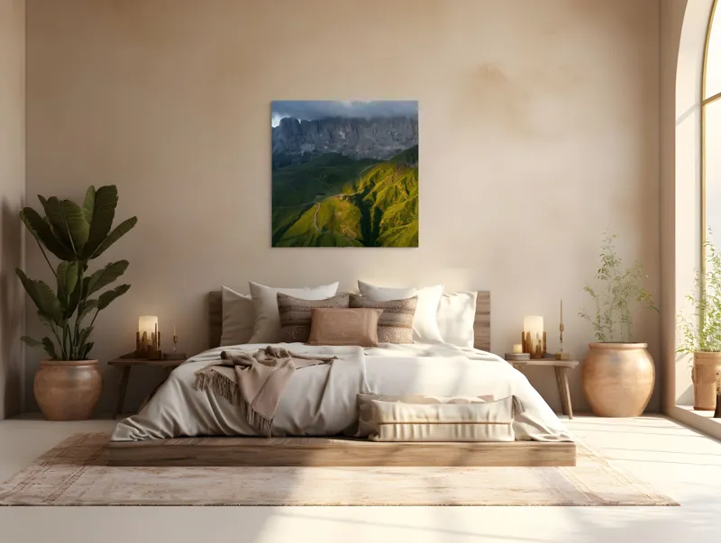 Tablou Canvas, "Lumina de seară în munți verzi", Nor, Munți, Pante, Drumul, Umbre, Apus, Verdeață, Peisaj, Măreție, Răsărit, 100 x 100 cm – poza 4